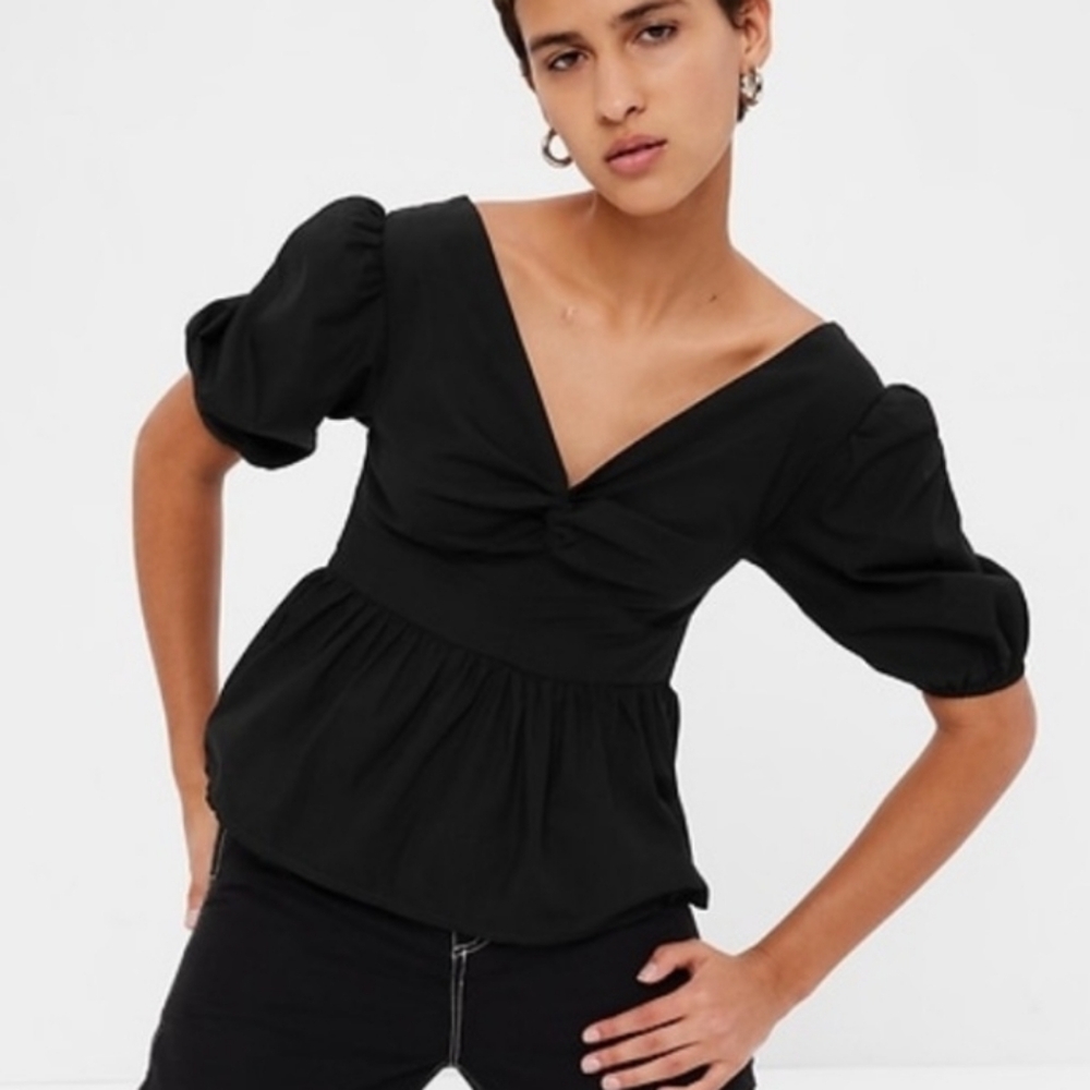 GAP | Twist Front Peplum Top